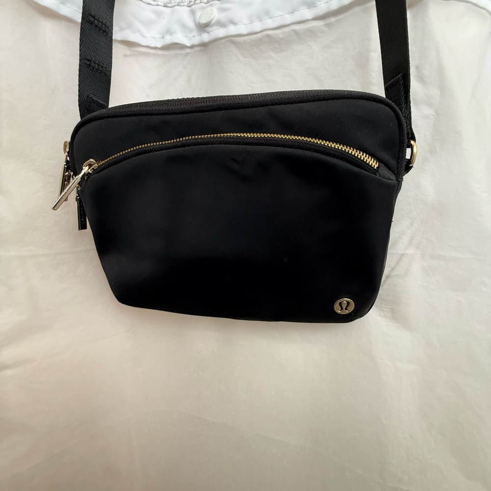 lululemon athletica Black and Gold Crossbody Bag